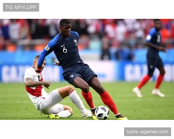 哈维与博格巴在组织推进上出现分化，哈维更倚重体系分配