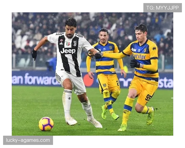 尤文图斯中场控不住节奏，问题到底出在哪？